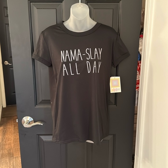 Lularoe Sz XS LIV T shirt NWT. “ MAMA- SLAY ALL DAY  B30 - Picture 1 of 7